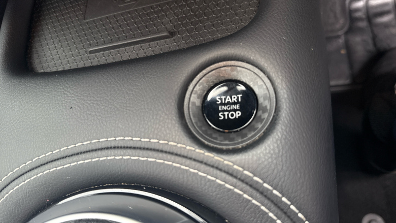 Nissan Juke 1.0 DiG-T Tekna 5dr Petrol Hatchback